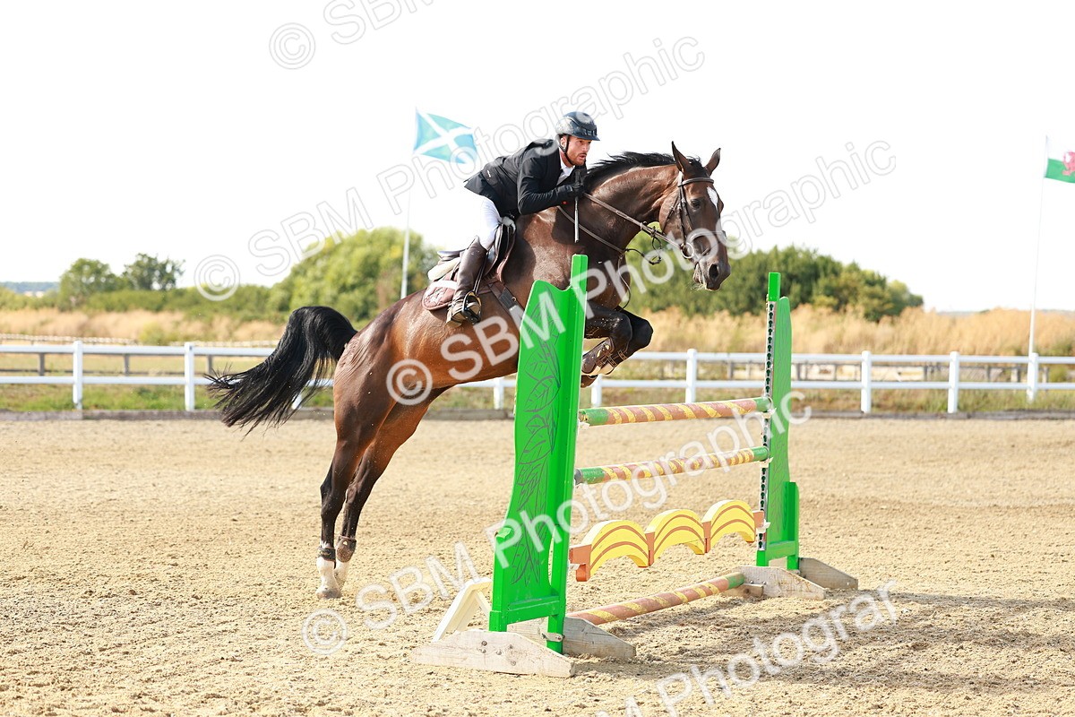 SBM_007604 - Class 5 - Senior British Foxhunter - 1.20m