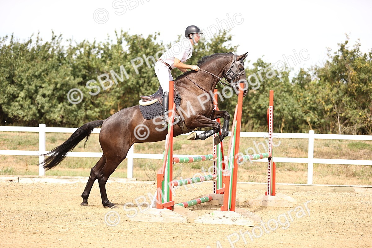 SBM_001103 - Class 4 - Senior Discovery - 1.00m Open