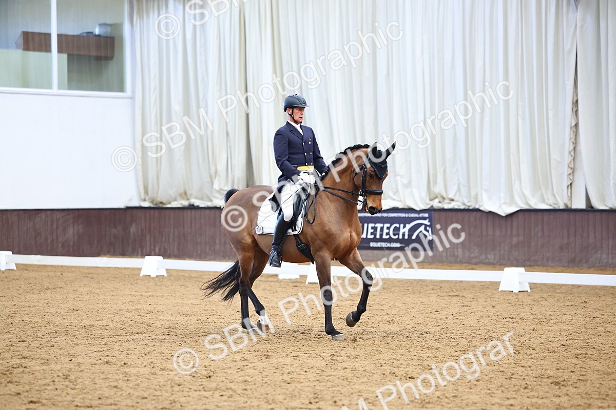 SBM_008233 - Class 32 - FEI intermediate II