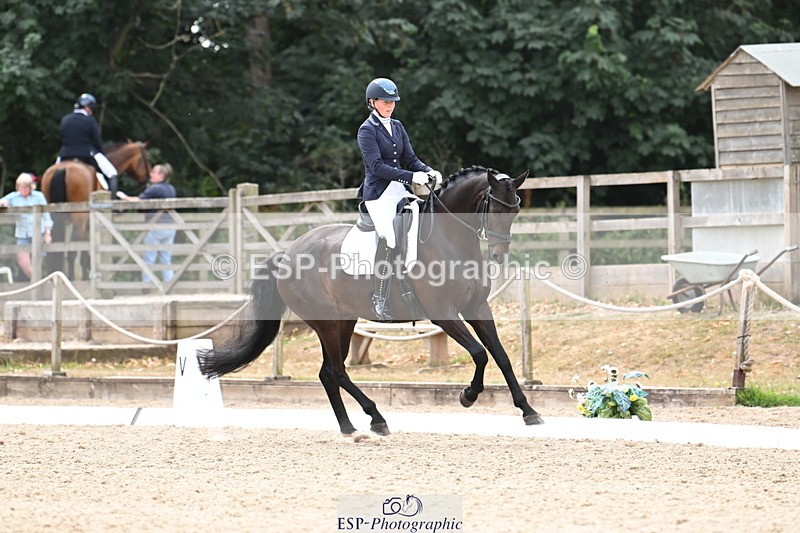 250808A-154540-01369 - 032-Caitlin.BurgessFurst.Sandreo.MFS