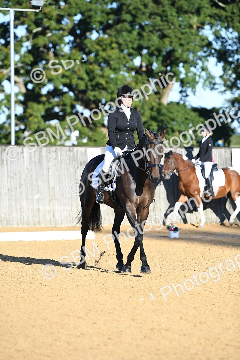 SBM_14399 - D4 - Small Tour Championship - Intro B
