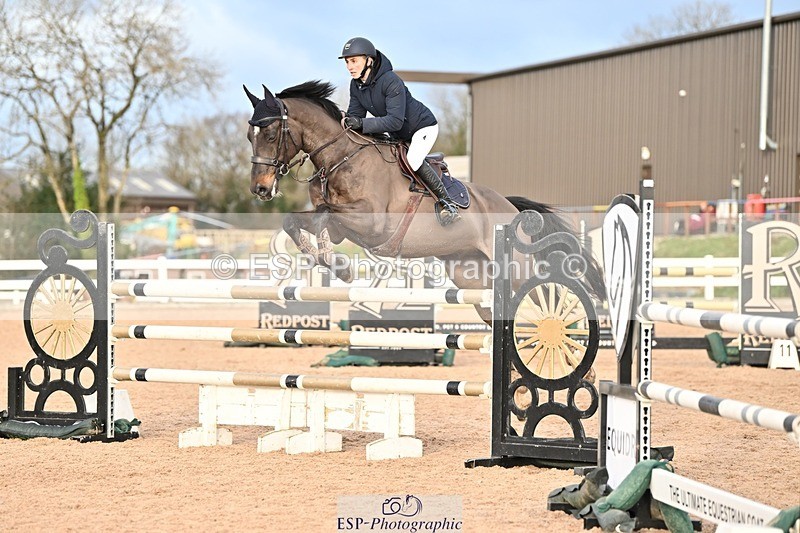 241208-140145-01863 - Cls 22 Foxhunter and 1.20m Open