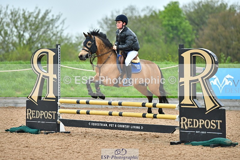 230513A-090350-00007 - Cls 11 Stepping Stones 128+138cm