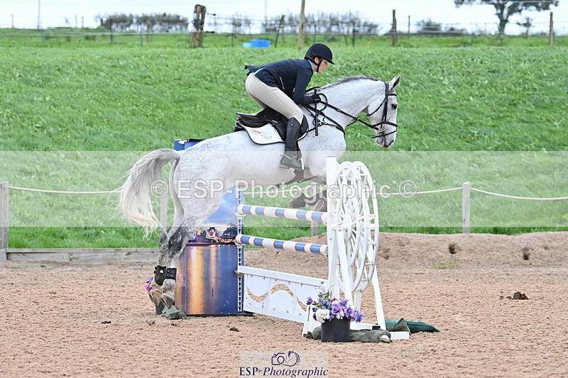 231013A-142849-02708 - Cls 9 Foxhunter & 1.20m Open