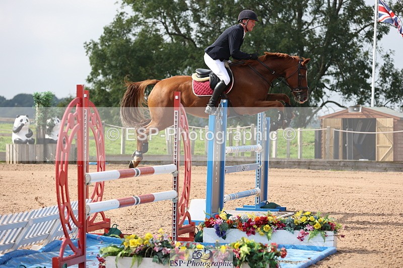 230915A-105824-01598 - Cls 2 Snr Foxhunter