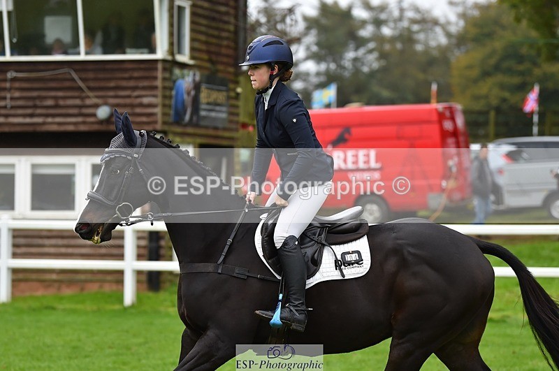 231021-110010-15940 - 004-CARTOON.HERO-Sophie.Wildern-SJ