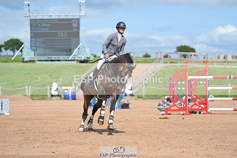 230721A-160149-07571 - Cls 10, 2 Star Big 1.45m Start to break