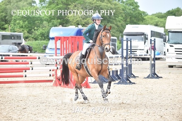 JAC_4270 - CLASS 6 Senior Foxhunter/ 1.20m Open