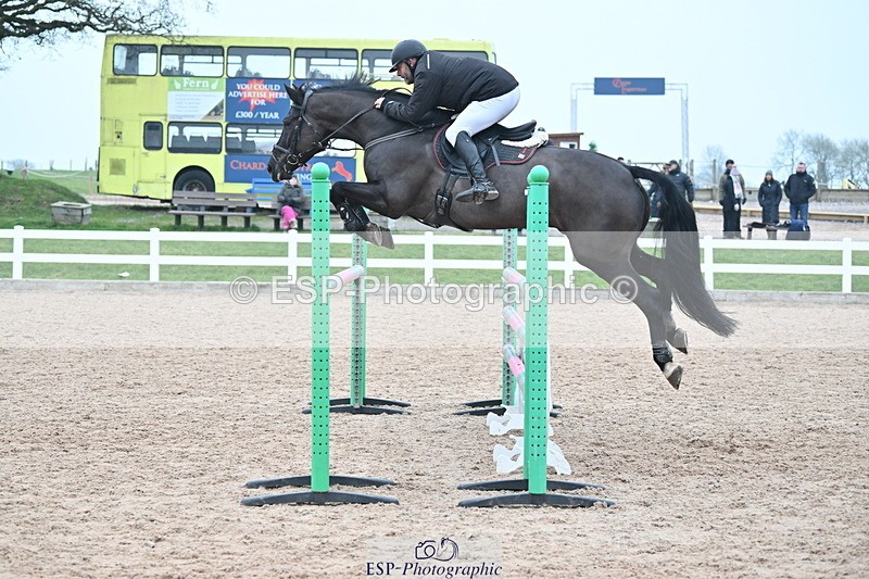 240113A-141654-02298 - Cls 13 Foxhunter and 1.20m Open