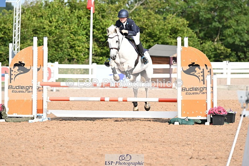 240802A-093800-03403 - Cls 21 A&B Brit Nov & 90cm Open