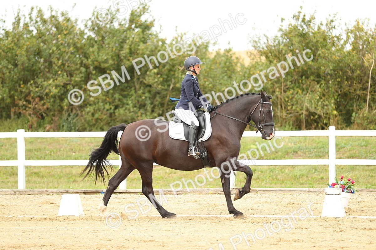 SBM_017743 - Class 14 - Novice 23 - 13.52-14.55