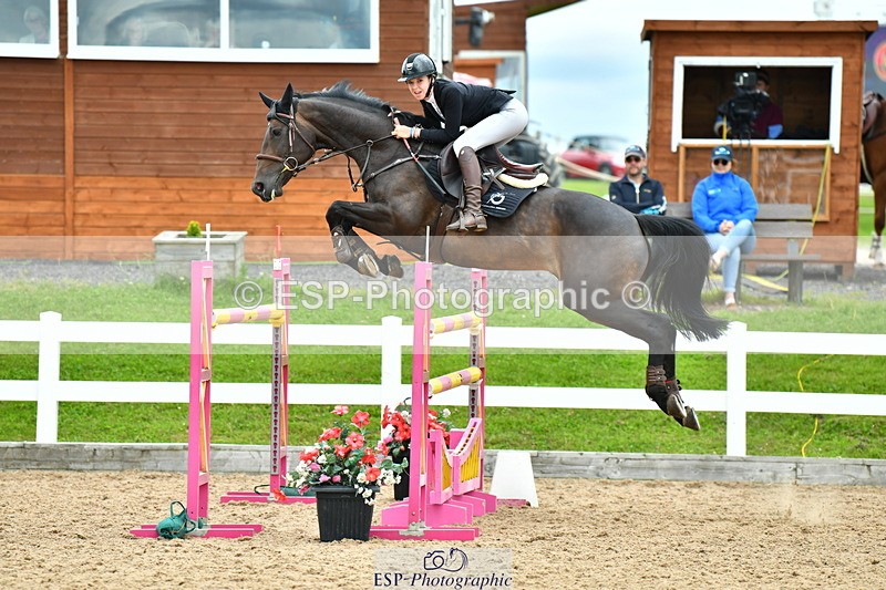 230721A-141751-06838 - Cls 22, 1 Star Gold 1.30m