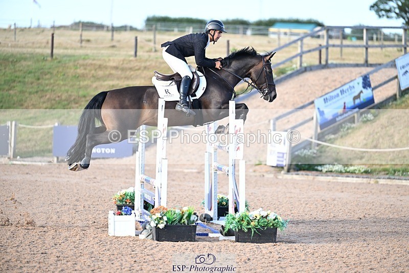 260731-192708-07143 - Cls 15 Snr Foxhunter
