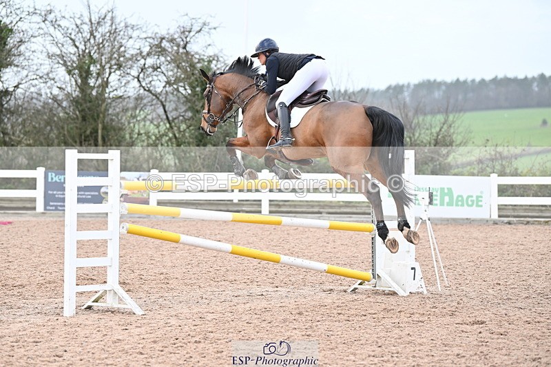 231208A-144935-01223 - Cls 7 National 1.30m & 1.40m