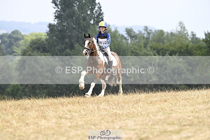 250824A-125247-36517 - 2010-Freya.Hallam-Deakin-Tommy