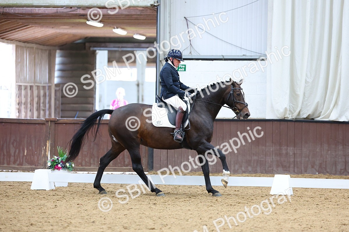 SBM_018667 - Class 17 - AM91 - 15.54-16.58