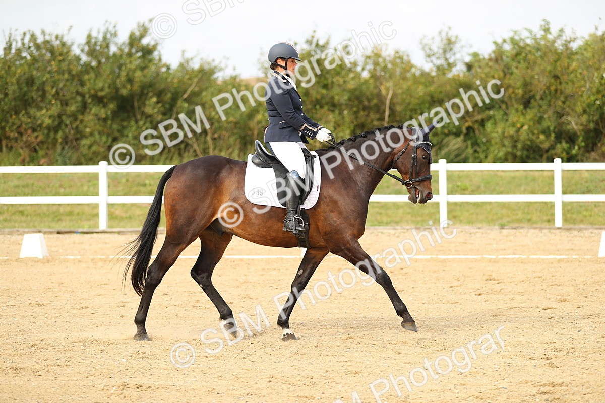 SBM_018468 - Class 14 - Novice 23 - 15.16-16.19