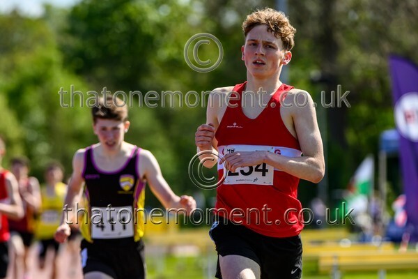 West25Sat-926818 - Track Male