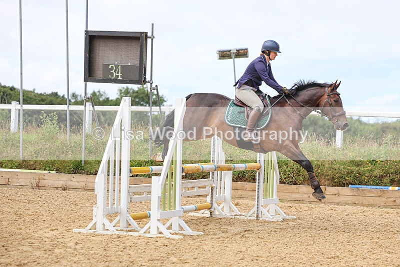 3E7A9958 - Class 9: Senior British Novice/90cm open