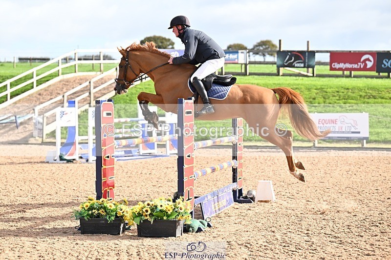 251005-101958-02732 - Cls 15 Foxhunter and 1.20m