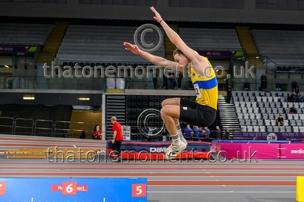 SenInd26-810019 - Field Male