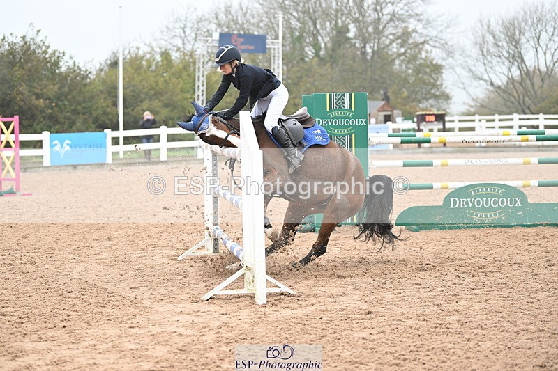 241102A-130836-04729 - SAT Cls 15 Foxhunter and 1.20m Open