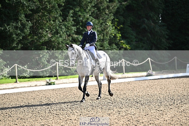 241023-143020-00522 - 001-Cameron.Beer-NEWPORTS.DEFINITELY.UNTOUCHABLE