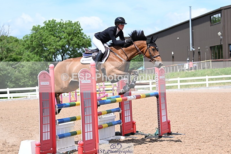 240619A-142821-00611 - Cls 4 Snr Newcomers and 1.10m Open