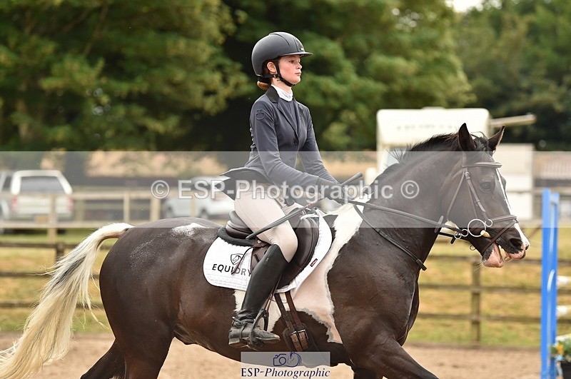 230618-143446-12935 - Cls 25 Pony Foxhunter & 1.10m Open