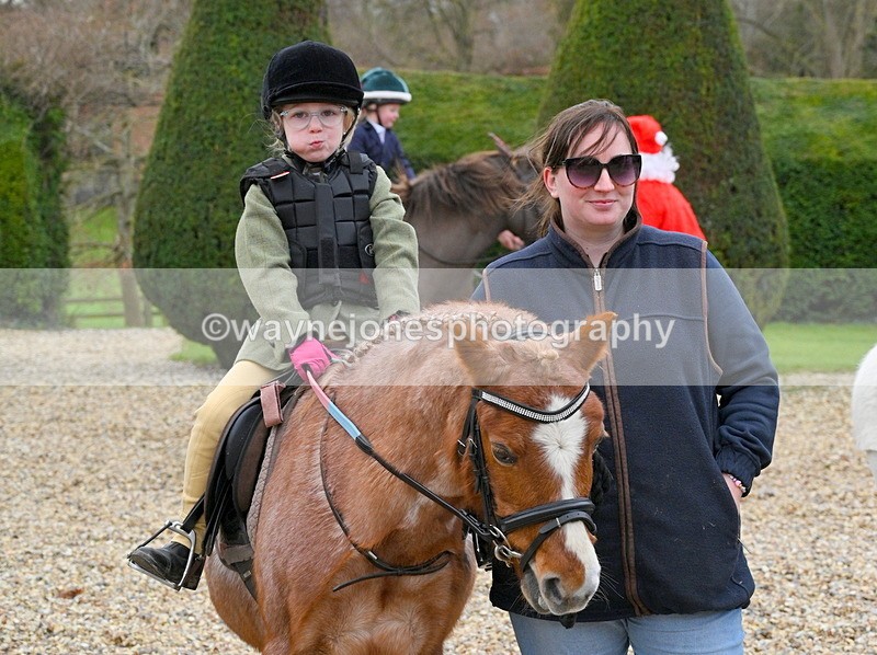 WJ7_9286 - Berks & Bucks Lead Rein - Hendred House 22-12-14
