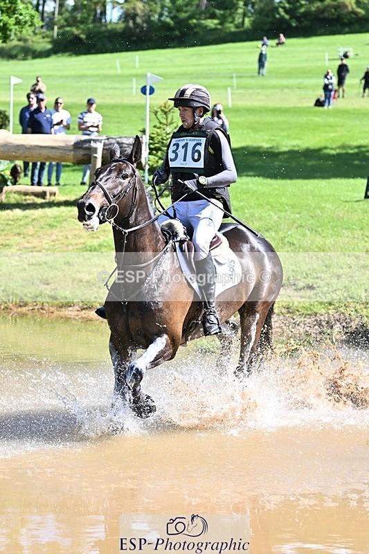 240525-100512-11813 - 316-LB_METTAPHOR-Tom_Rowland