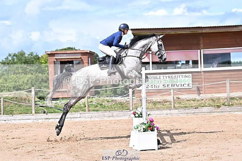 250731-113426-00590 - Cls 02 Snr Fox 1st Rnd