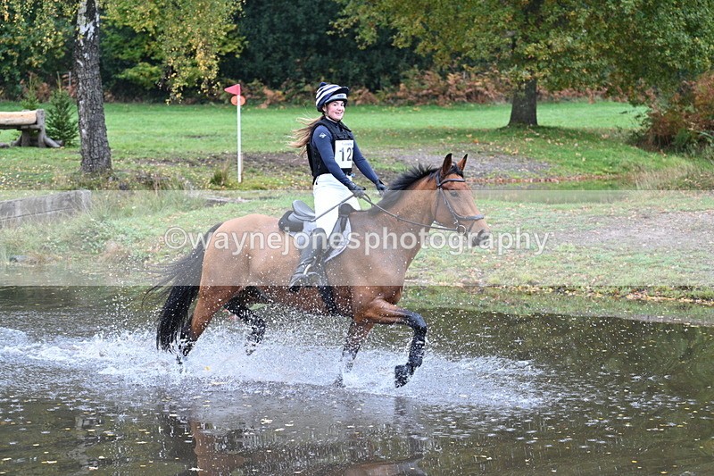 WJ7_3092 - Time 10:47 to 11:11 at the water