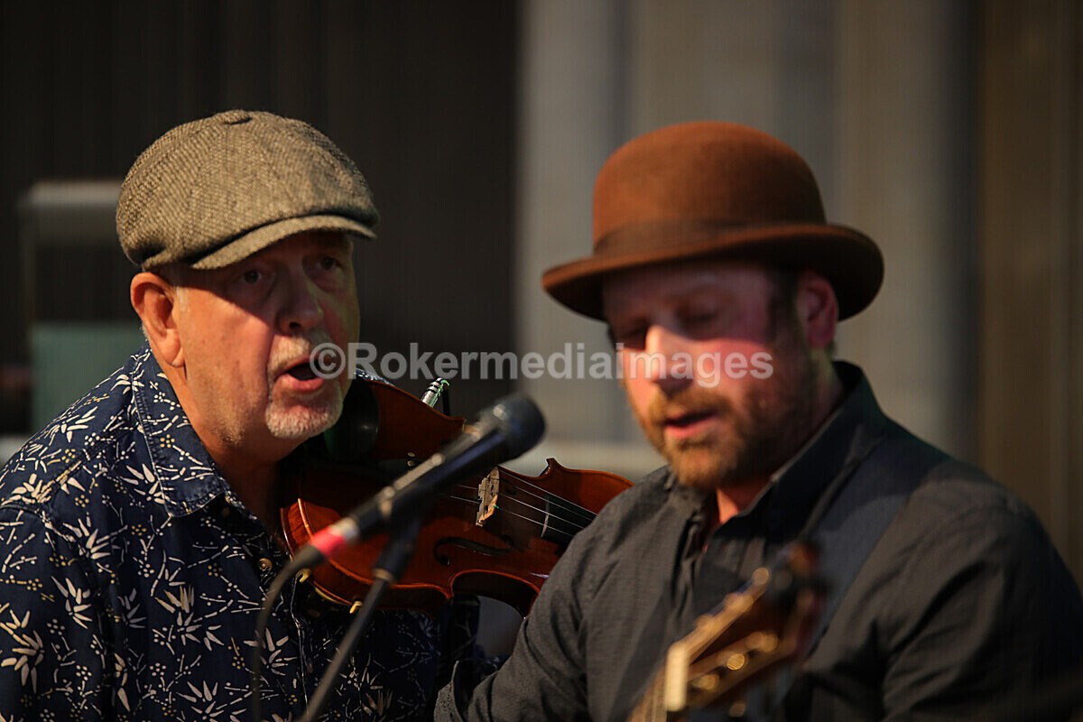 FOLK N BLUES-179 - FOLK and BLUES SEPT 2022