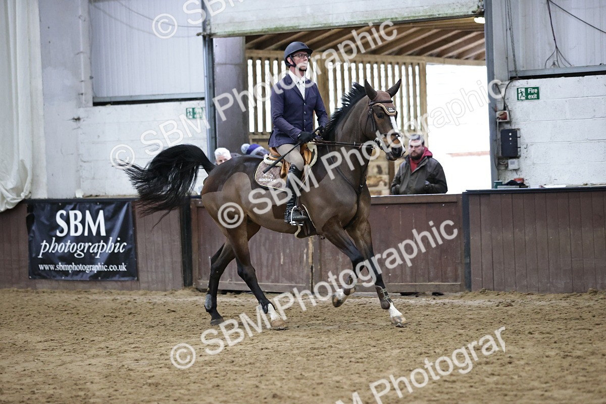 SBM_001469 - Class 4 - Senior Newcomers/ 1.10m Open