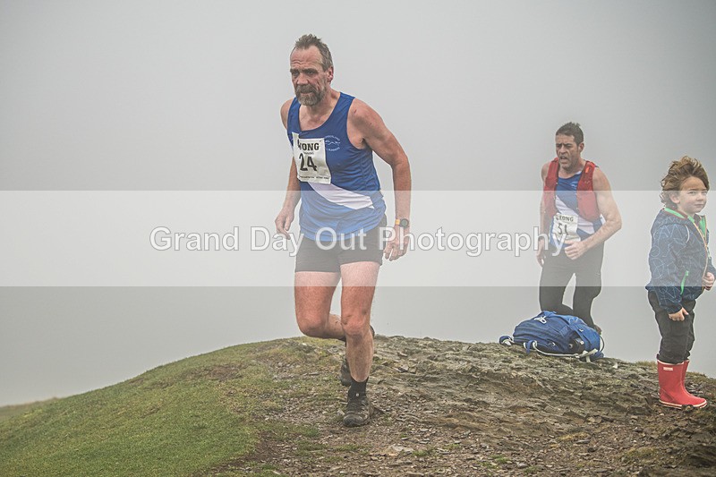 Sale-441 - Sale Fell Race Saturday 22nd November 2025