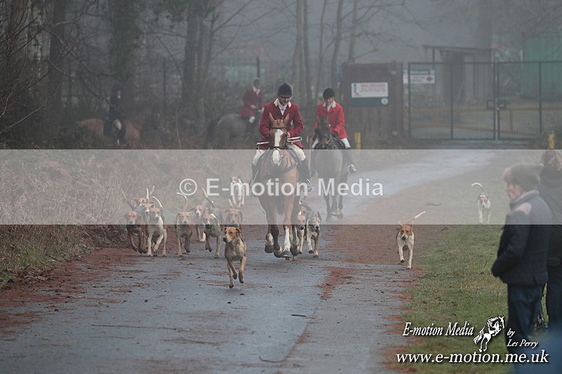 HUPY 261224 128 - Pytchley with Woodland Hunt Boxing Day Meet 26th December 2024