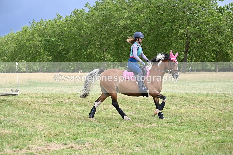 WJ6_2733 - Time at Jump 11:06 to 11:40