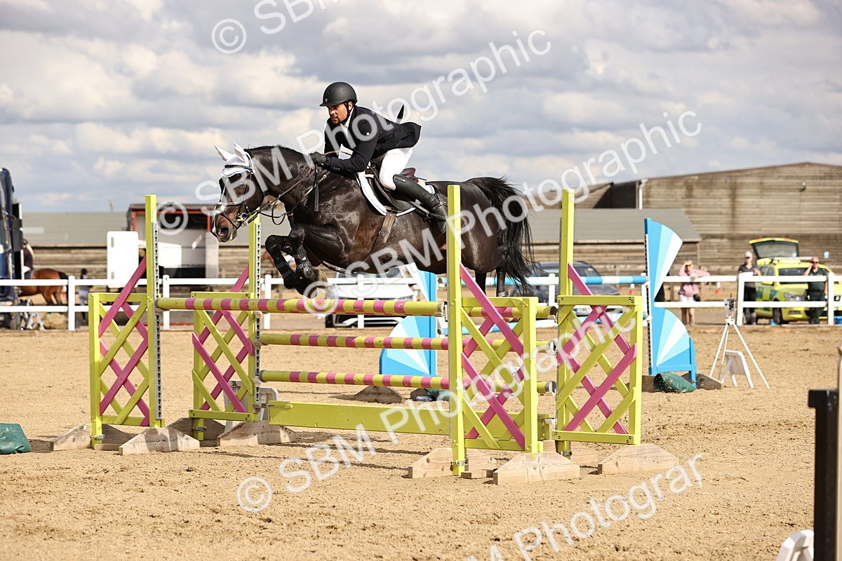 SBM_003827 - Class 13 - Senior Foxhunter - 1.20m