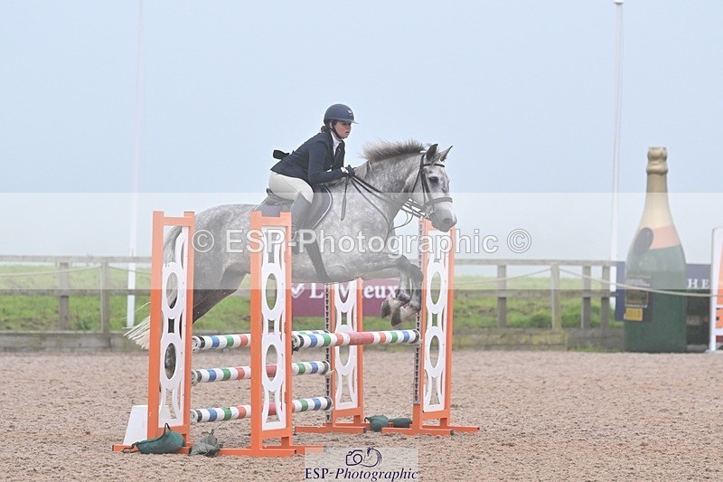 240813-192404-00911 - Classes 7 A&B 90cm