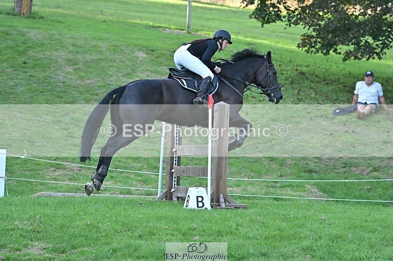 230909-174350-07756 - Cls 14 Snr 1m Derby