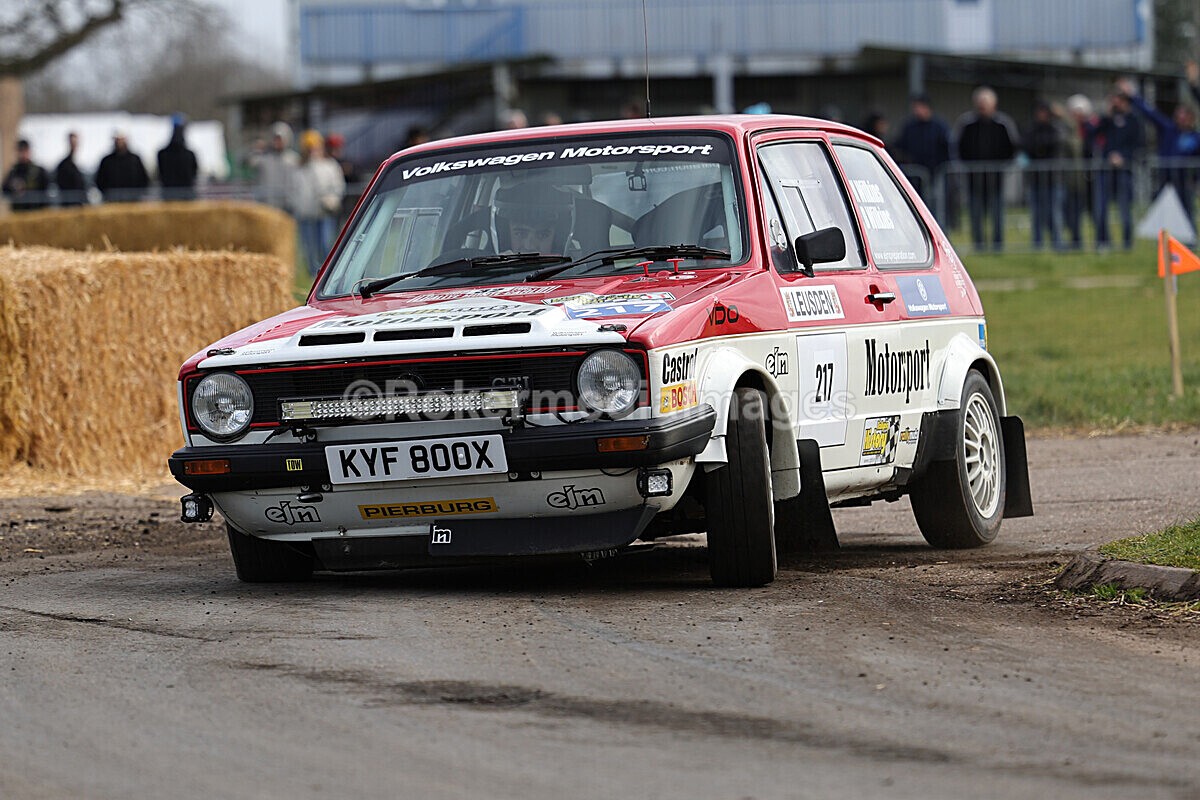 RETRO-132 - Race Retro