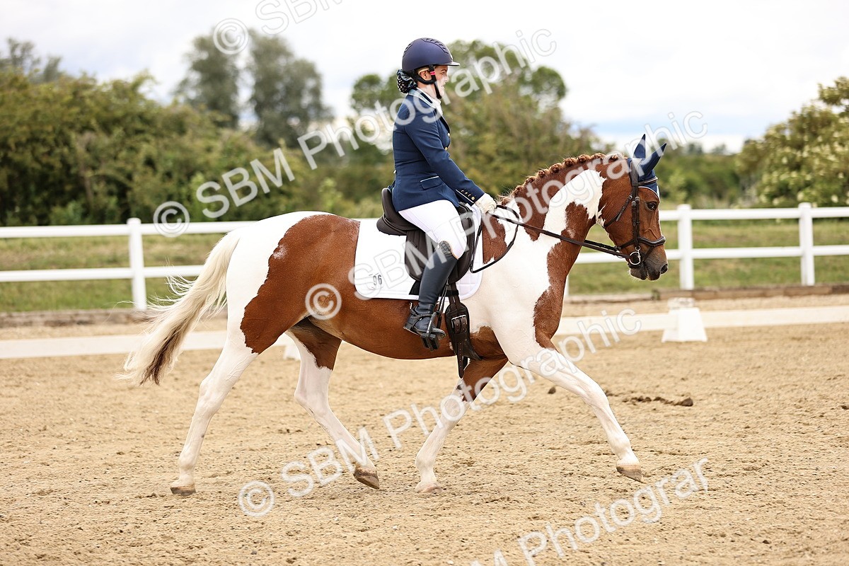 SBM_002841 - Class 2 - Novice 4 - 12.00-13.10