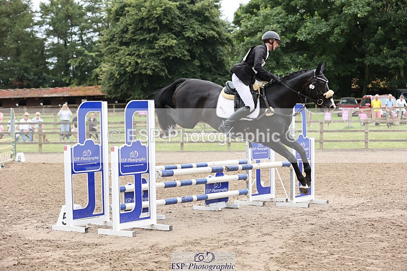 240804-142150-15828 - 616-Max_Forster-HEVANS_ROYAL_REVOLUTION