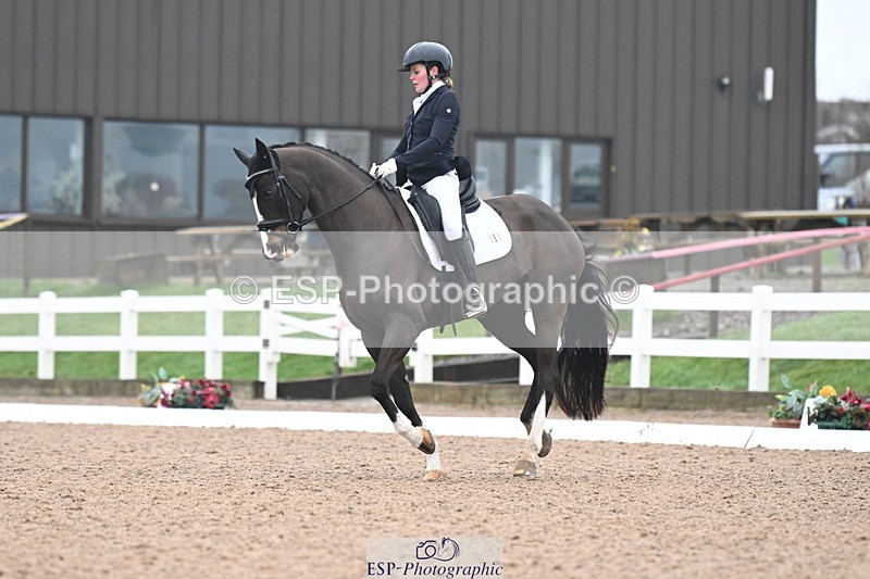 240217A-114404-02403 - 161-Katie.Warner-Active.Nuvalari