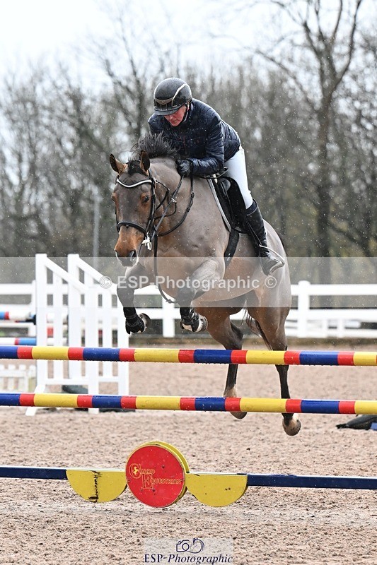 251205-122948-00483 - Cls 7 Snr Newcomers and 1.10m