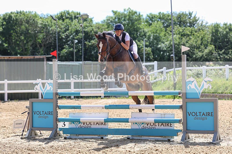 3E7A7485 - Class 8: Senior Newcomers/1.10m open