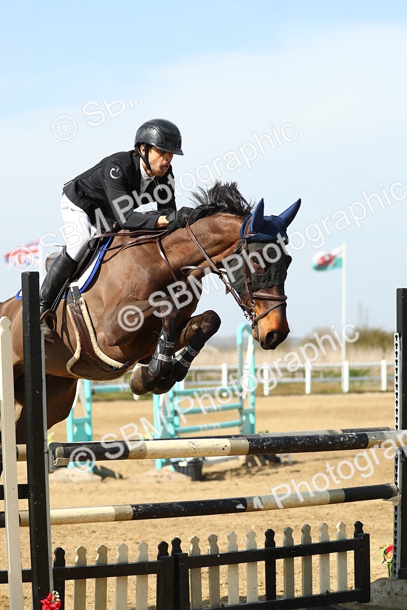SBM_002772 - Class 11 - Senior Foxhunter - 1.20m