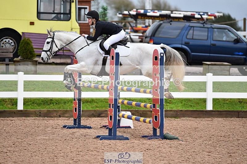 231203A-130956-01284 - Cls 9+10 Children on Horses 1m & 1.10m