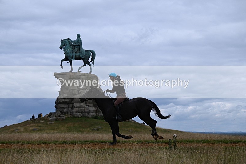 DSC_6500 - Time at Statue 12:17 to 12:44